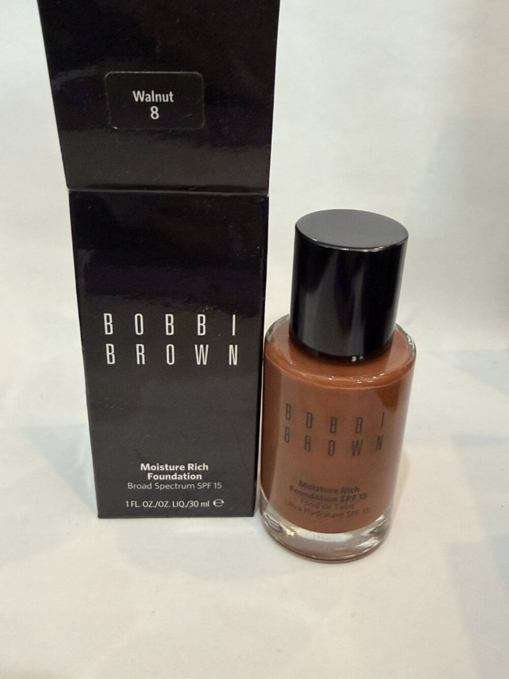 Bobbi Brown Moisture Rich Foundation 1fl Oz #8 Walnut New With Box